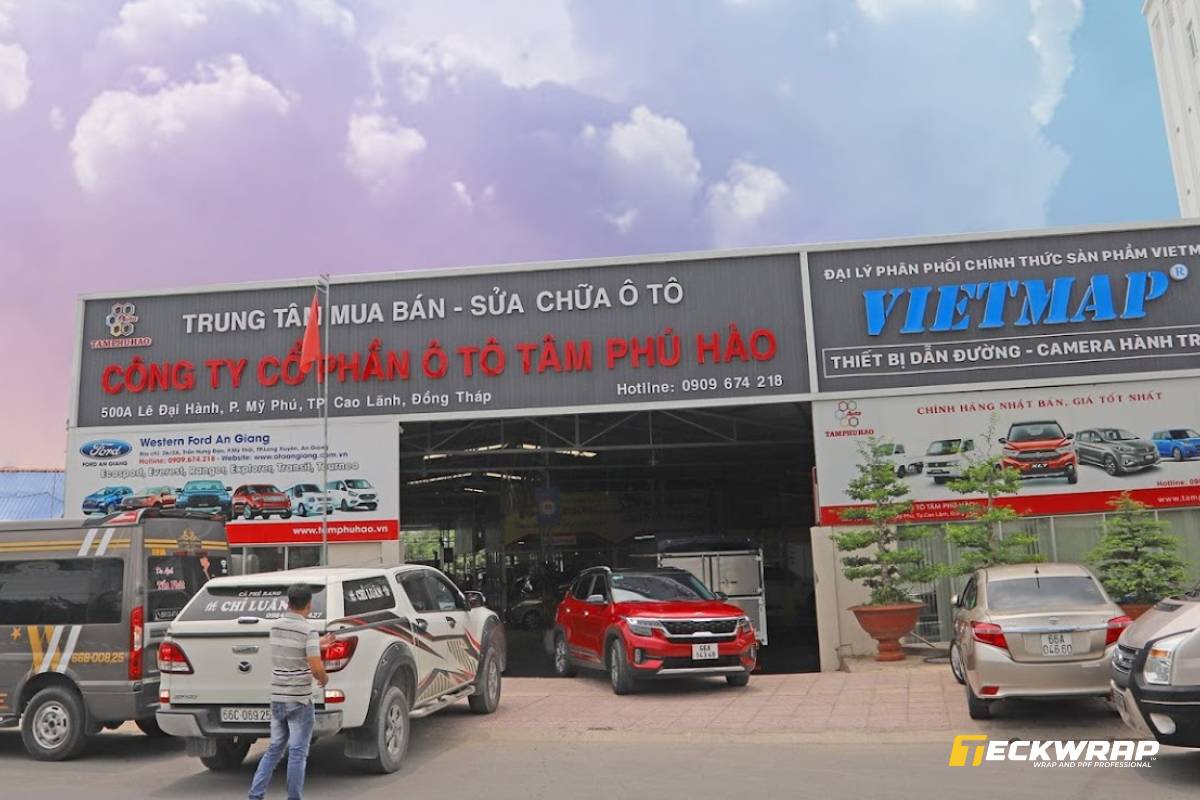 Garage Tâm Phú Hào