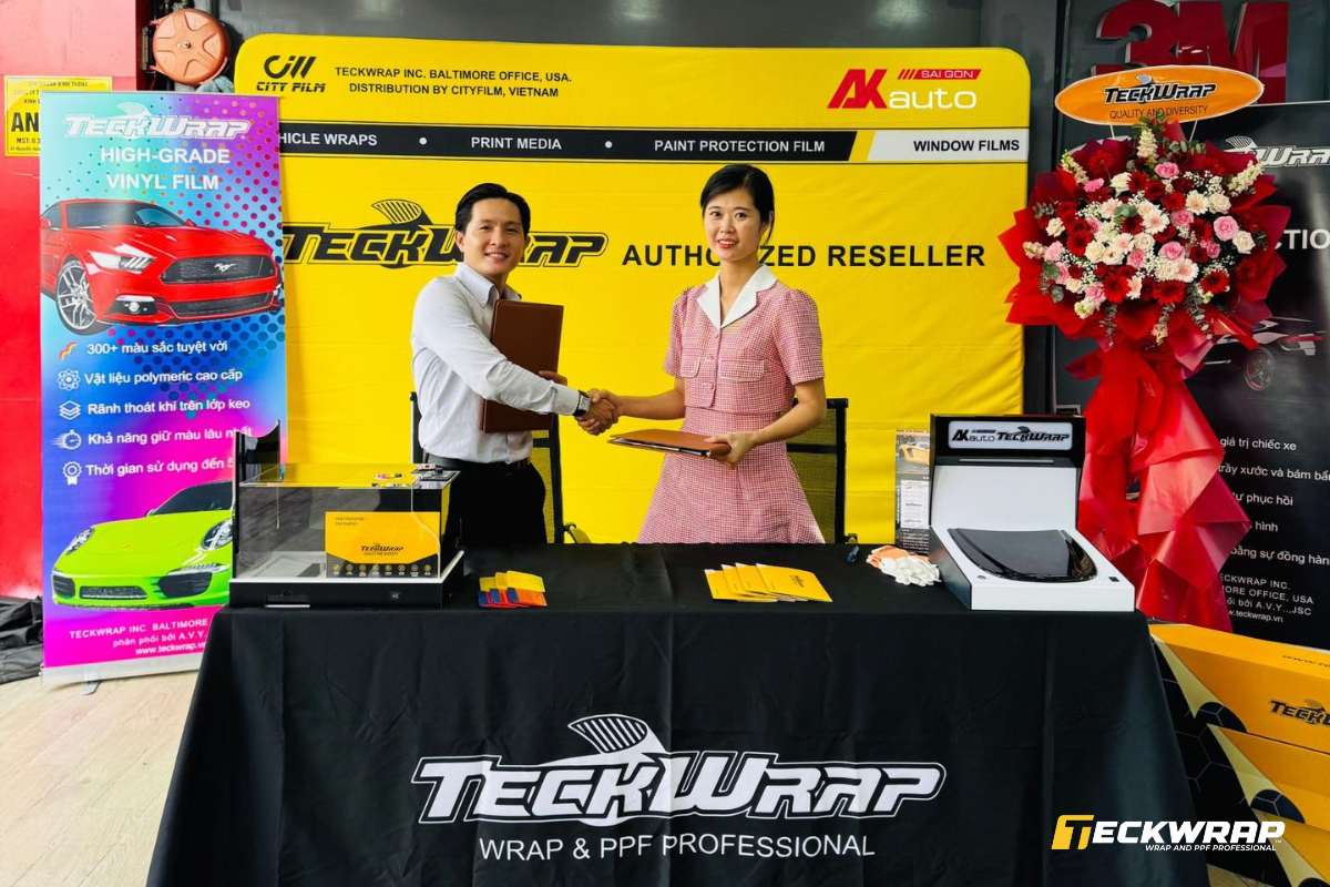 TeckWrap - Nhà phân phối decal đổi màu xe giá sỉ chất lượng giá tốt
